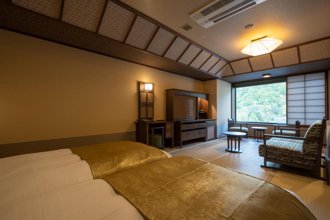 Jozankei Onsen Yurakusoan Hotel Sapporo Buitenkant foto