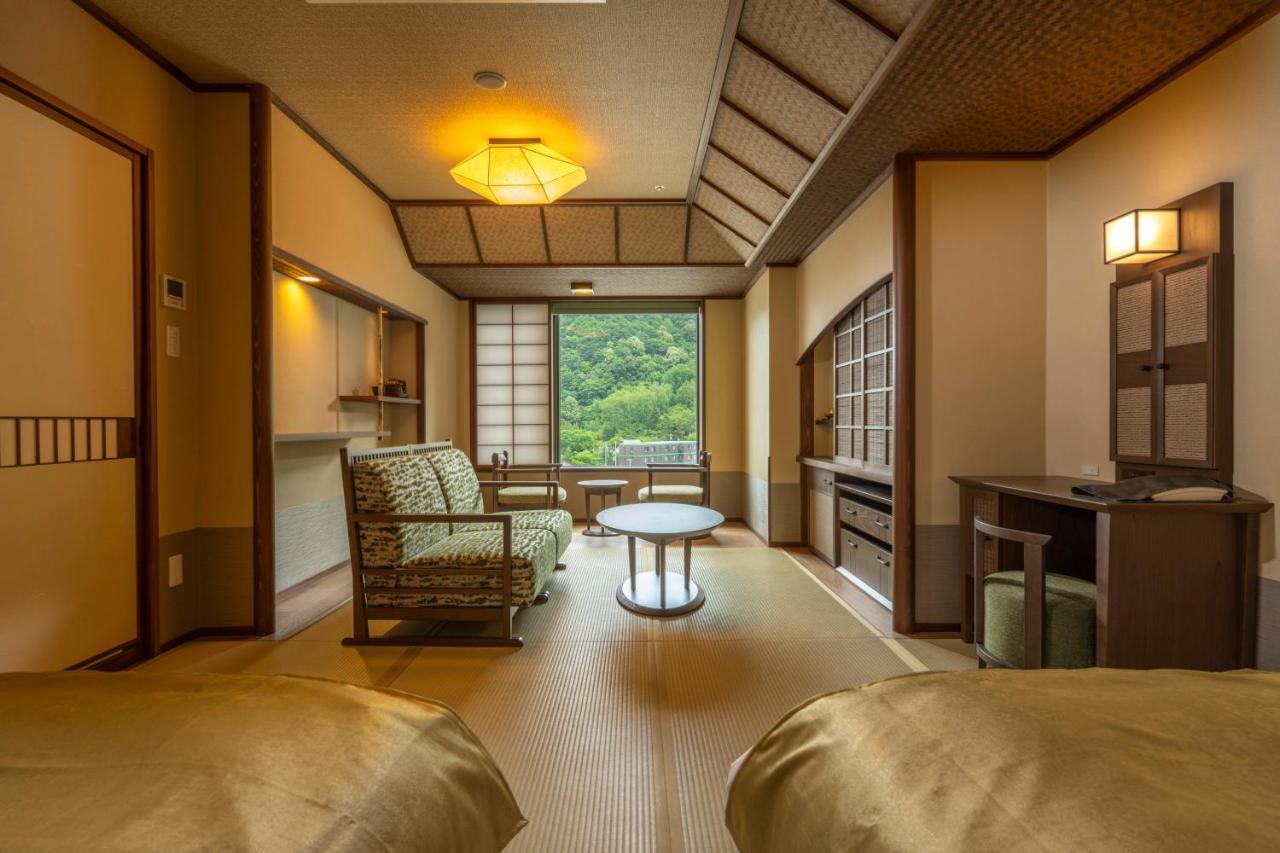Jozankei Onsen Yurakusoan Hotel Sapporo Buitenkant foto