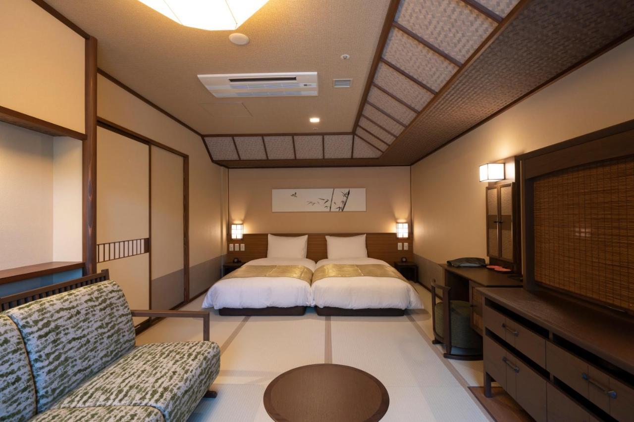 Jozankei Onsen Yurakusoan Hotel Sapporo Buitenkant foto