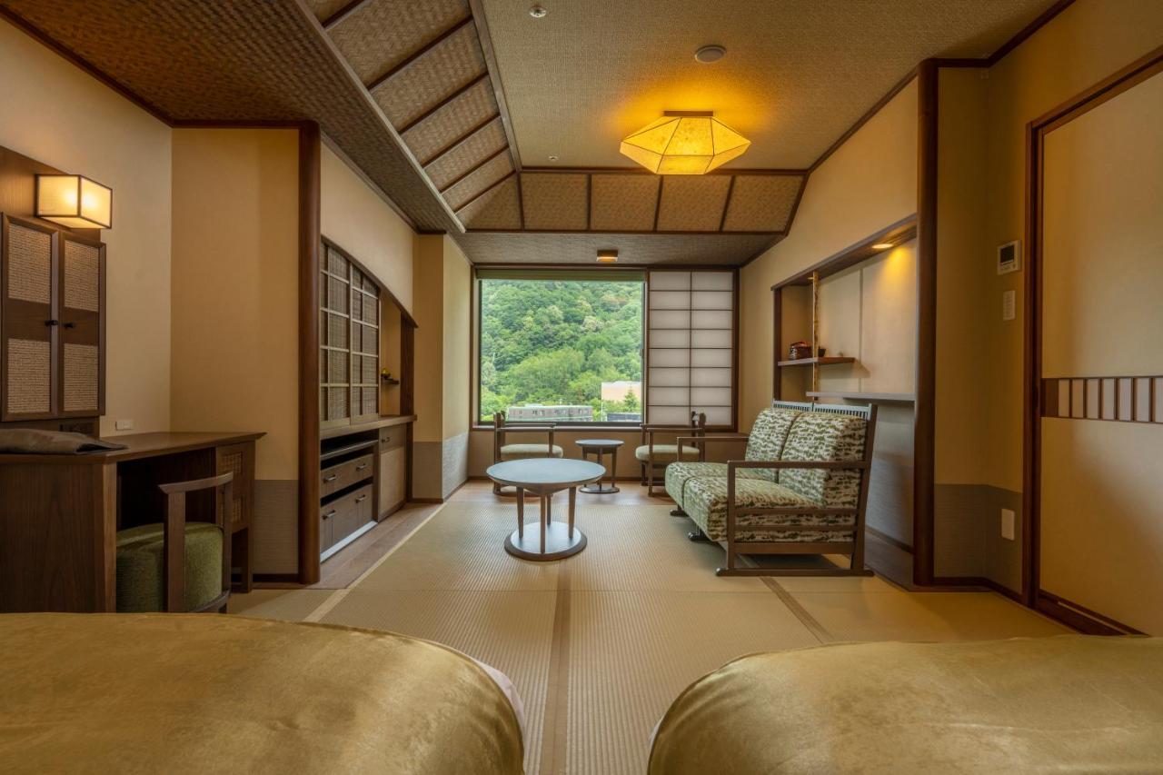 Jozankei Onsen Yurakusoan Hotel Sapporo Buitenkant foto